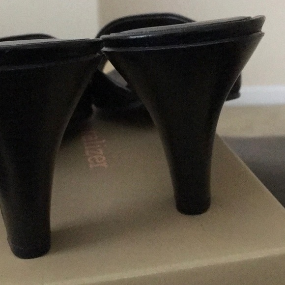 Sandal - Picture 3 of 3